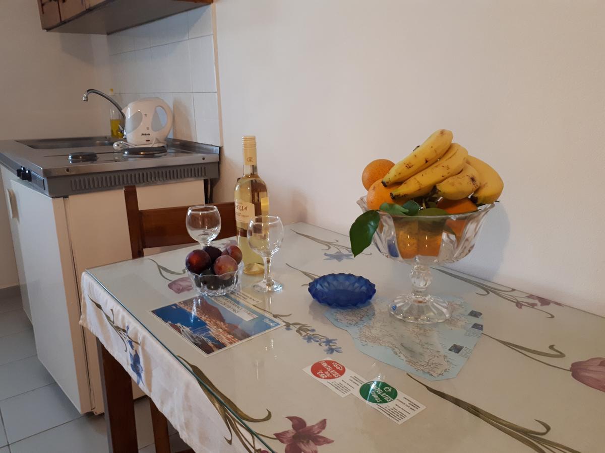 Pantelatos Studios Appartement *